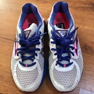 Women’s Brooks Adrenaline GTS13 Tennis Shoes 6.5